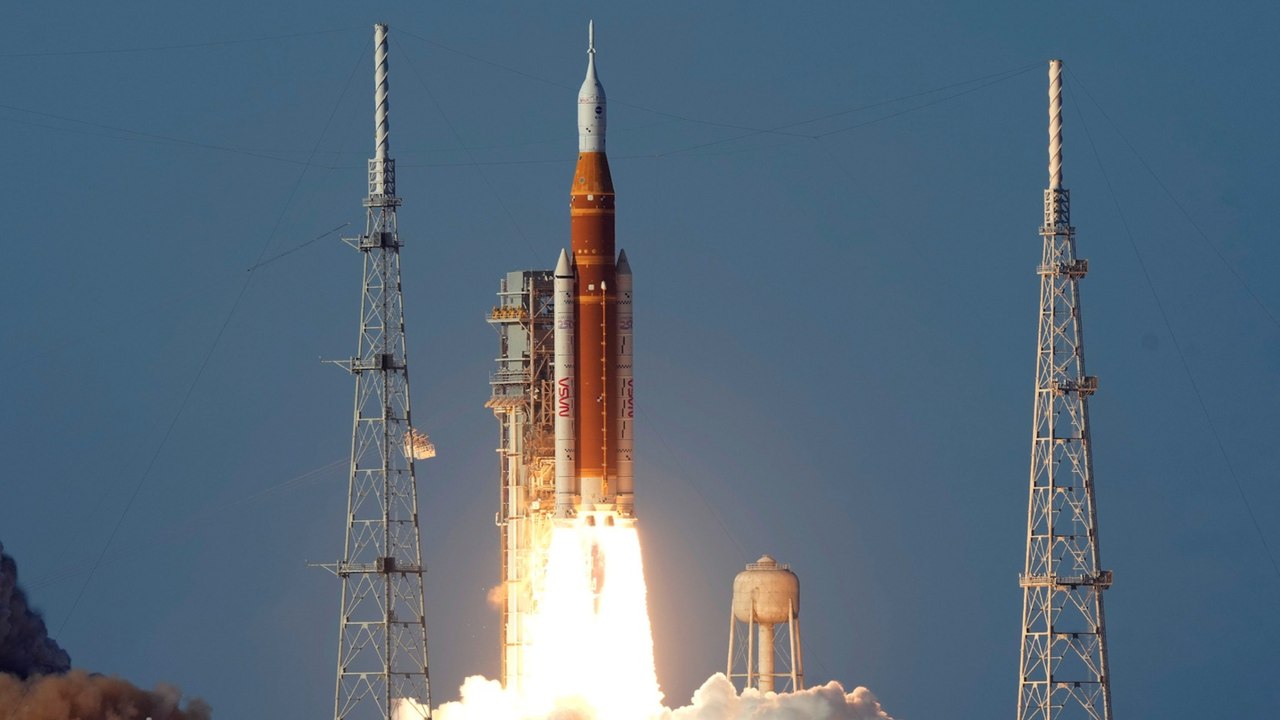 Artemis 2 despega con éxito