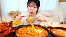 ASMR MUKBANG | Indian Curry Party! Cheese Curry Tteokbokki, Tandoori Chicken, Indian Naan