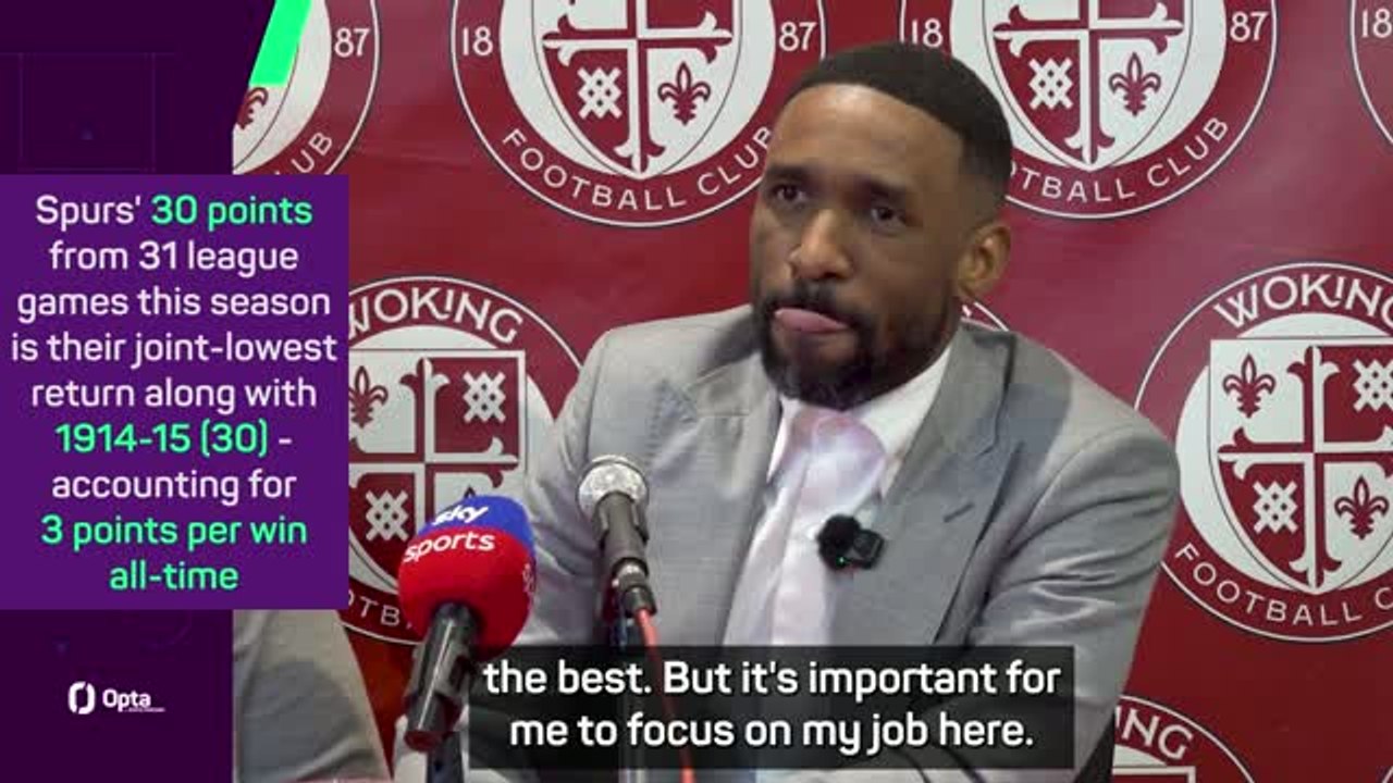 Did Defoe turn down Tottenham for Woking?