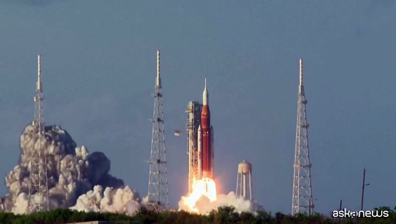 Spazio, partita la missione Artemis II verso la Luna