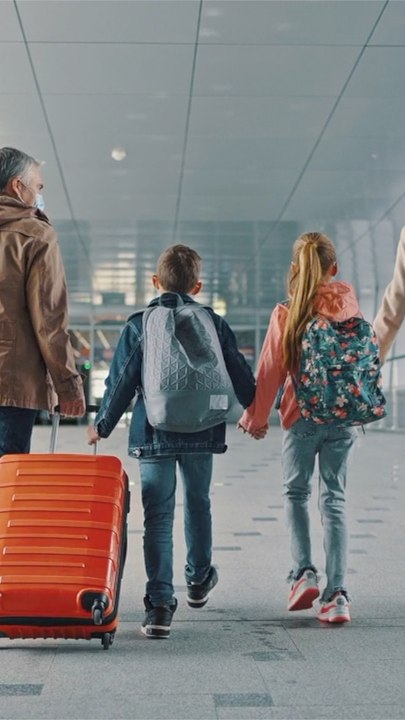 Why Enrolling Your Kids in Frequent Flyer Programs Can Pay Off Later