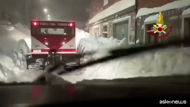 Maltempo al Centro-Sud, oltre 800 interventi dei vigili del fuoco