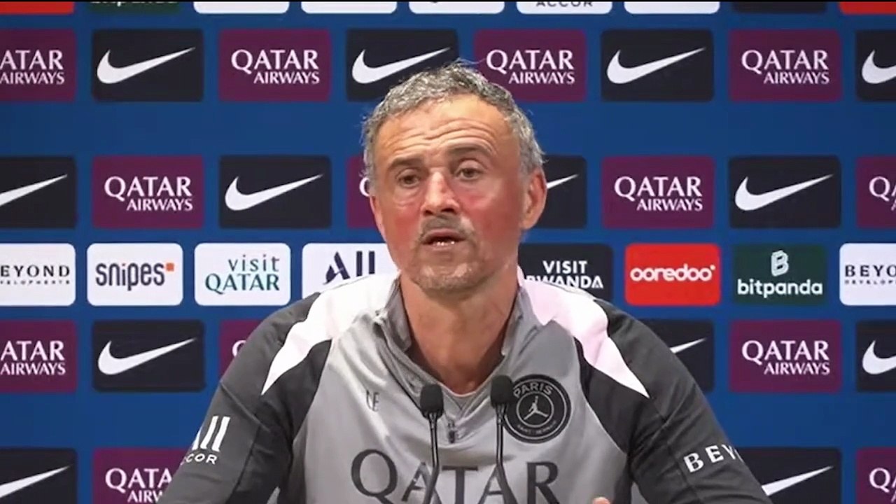 Luis Enrique reste évasif sur Barcola