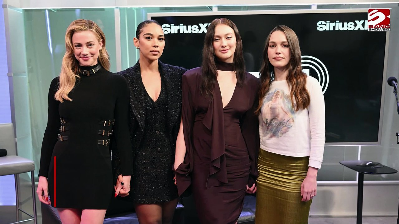 Lili Reinhart enthüllt ekelhaften Moment vom Set: Regisseur sagte, sie solle 'den Bauch einziehen'