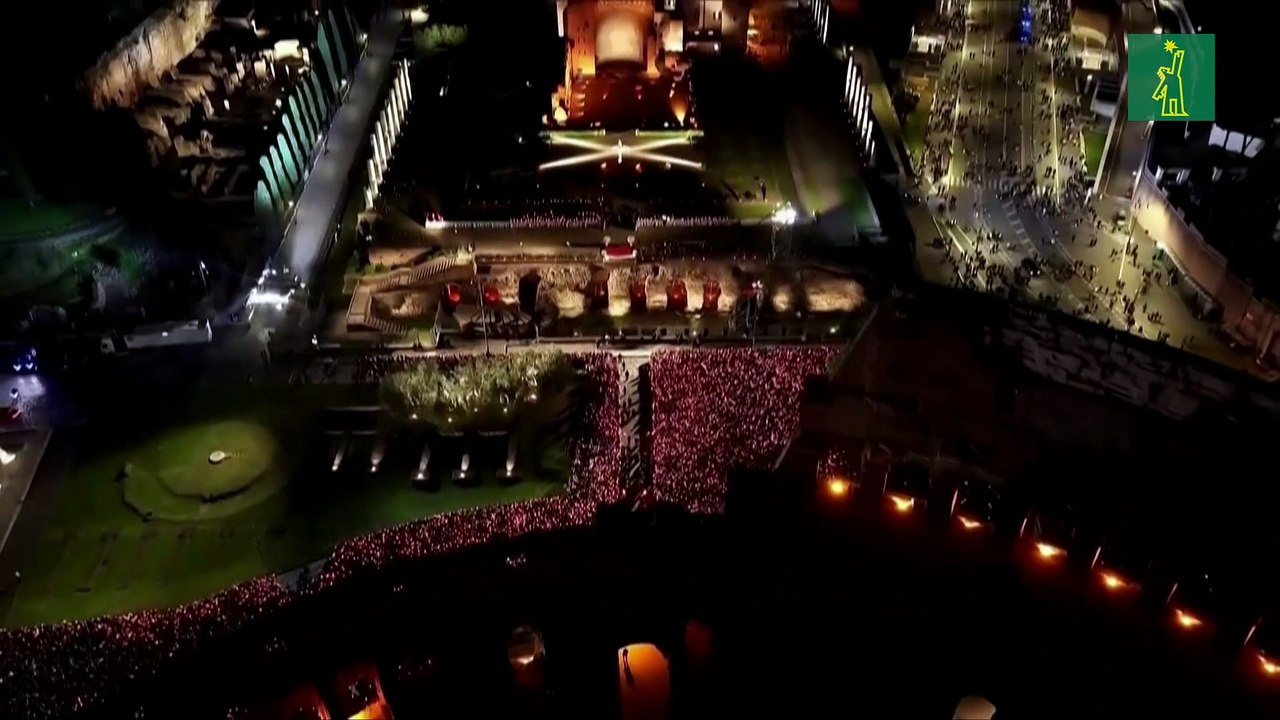 Así fue el primer viacrucis del papa León XIV en el Coliseo, en tiempos de guerra