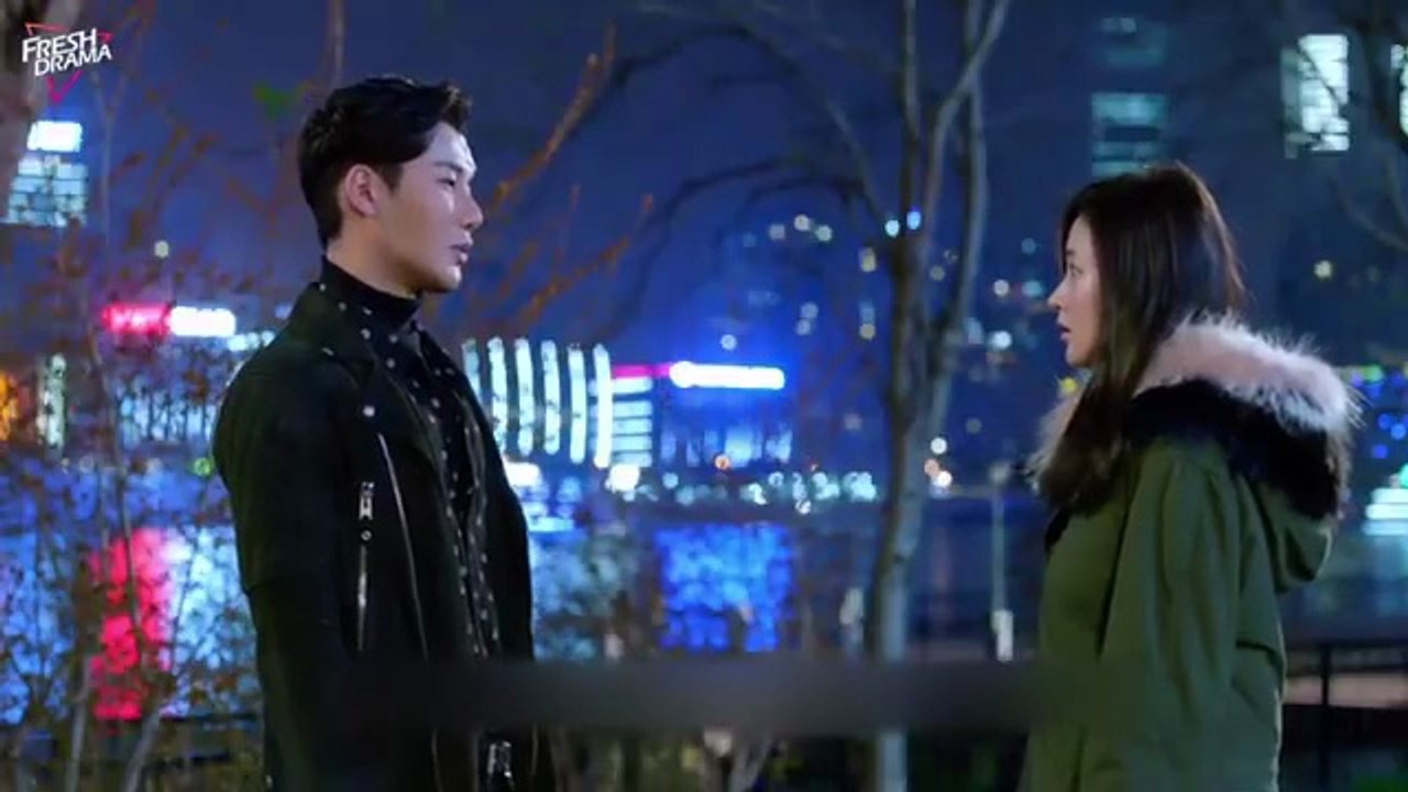 CEO_ended_the_contract_marriage_for_his_first_love—wife_walked_away,_but_he_wept_in_regret