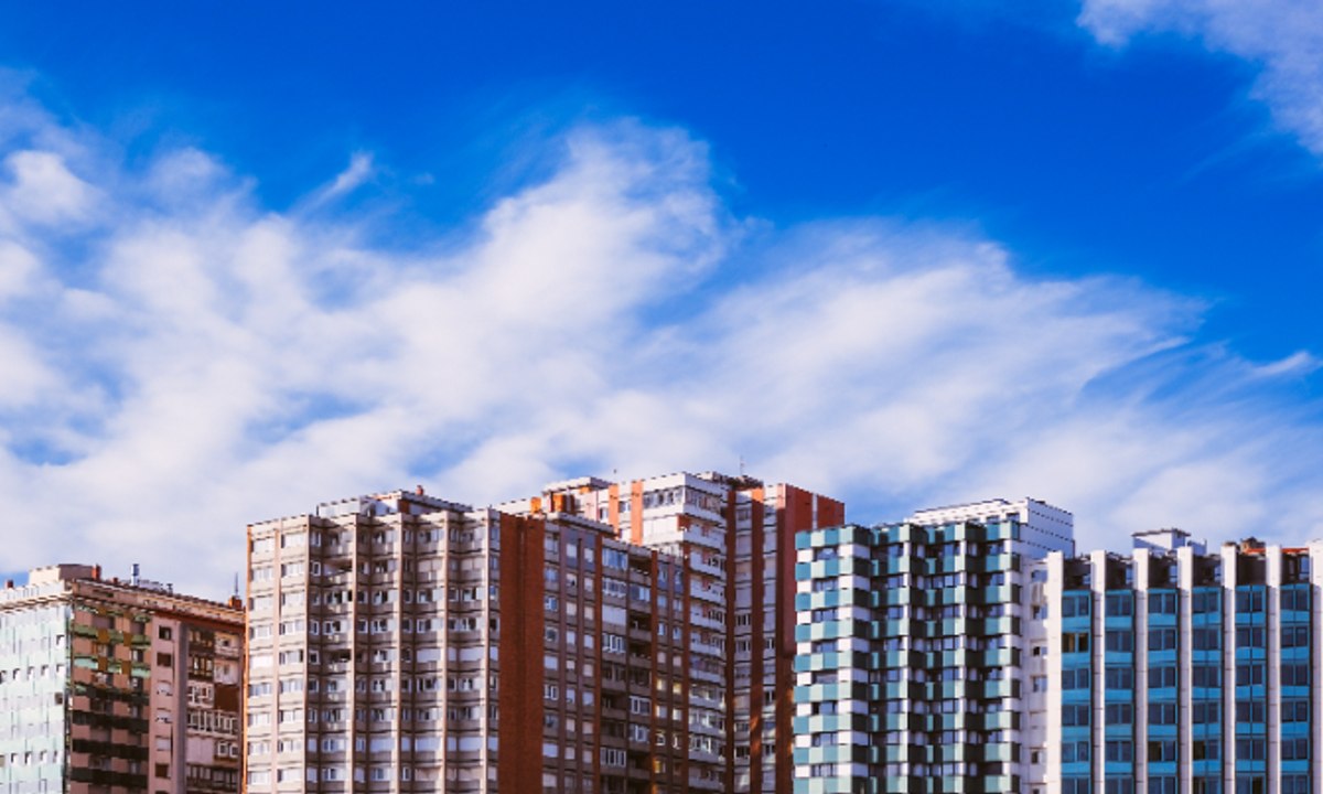 "Lo que en el año 1997 era un piso cochambroso, hoy está cotizadísimo": una periodista recorre todos los pisos en los que ha vividO