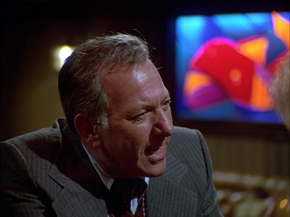 Quincy M.E. - 102 - Who's Who In Neverland [couchtripper][U]