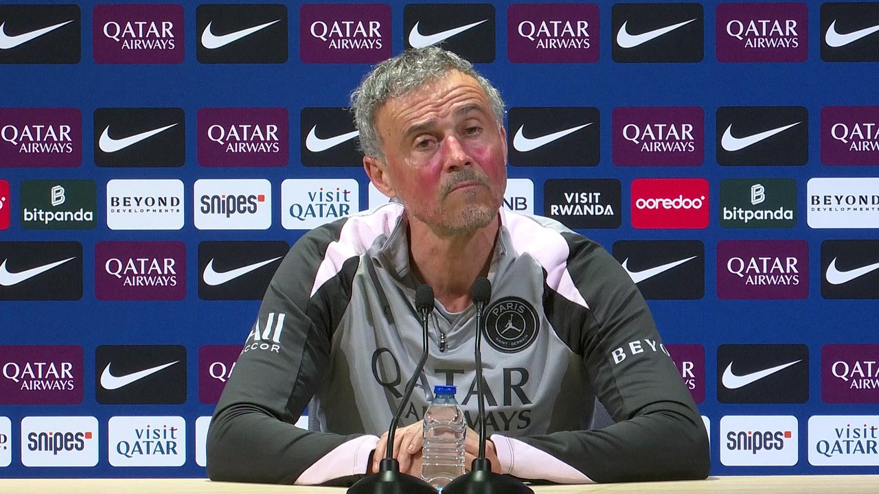 Luis Enrique : "Tu penses que mon salaire intéresse les joueurs?"