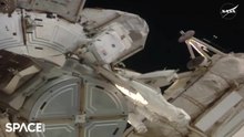 Time-Lapse Of NASA Astronauts Exiting ISS Airlock During Spacewalk