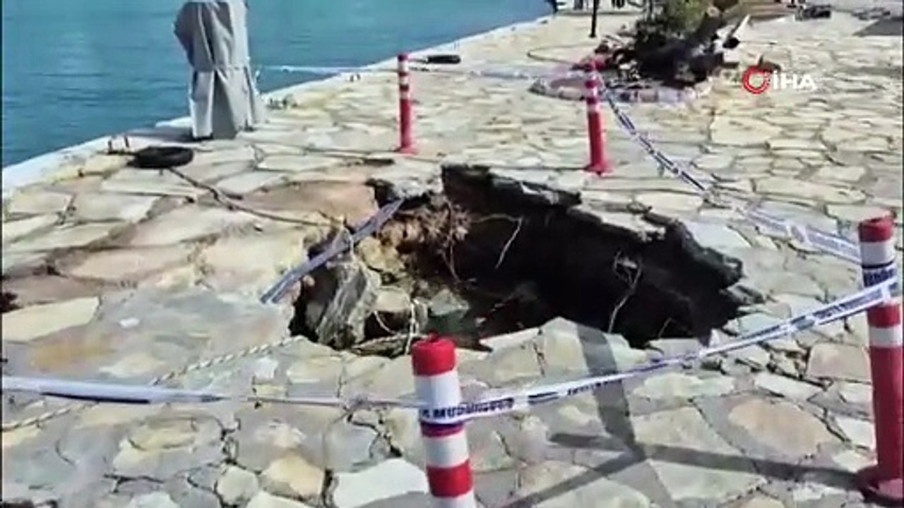 Datça\'da fvırtına gitti, hasar kaldı