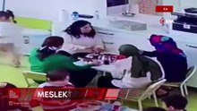 Kayseri'de boğazına yemek kaçan öğretmenin yardımına meslektaşı koştu
