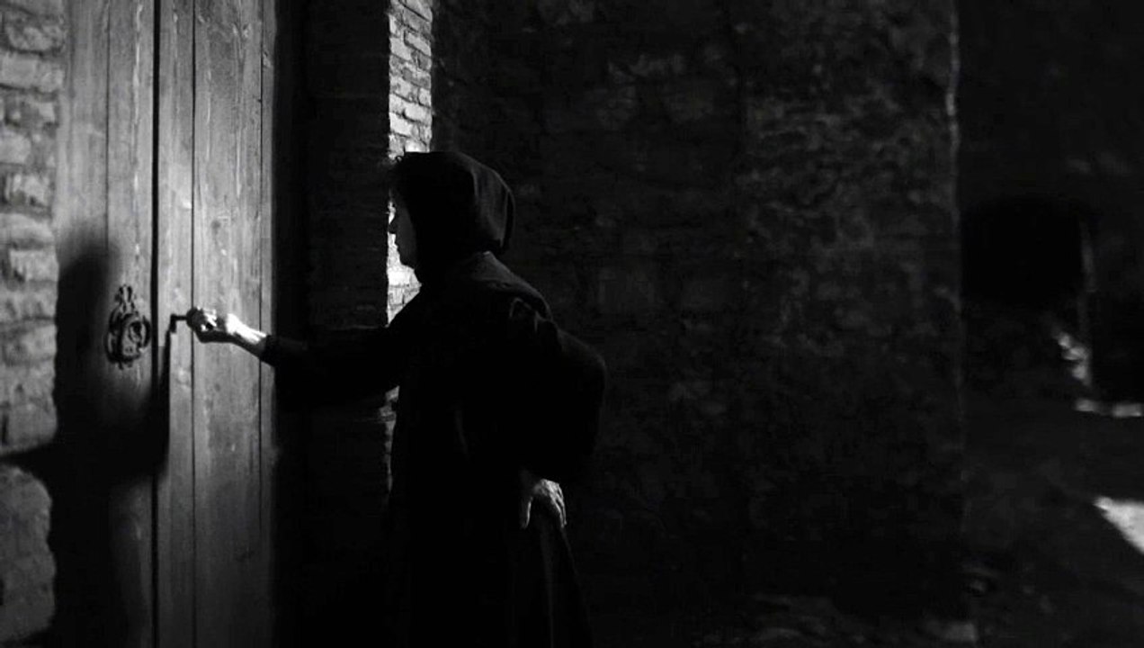 Θολός Βυθός (2024)