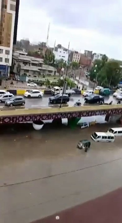 rain in karachi