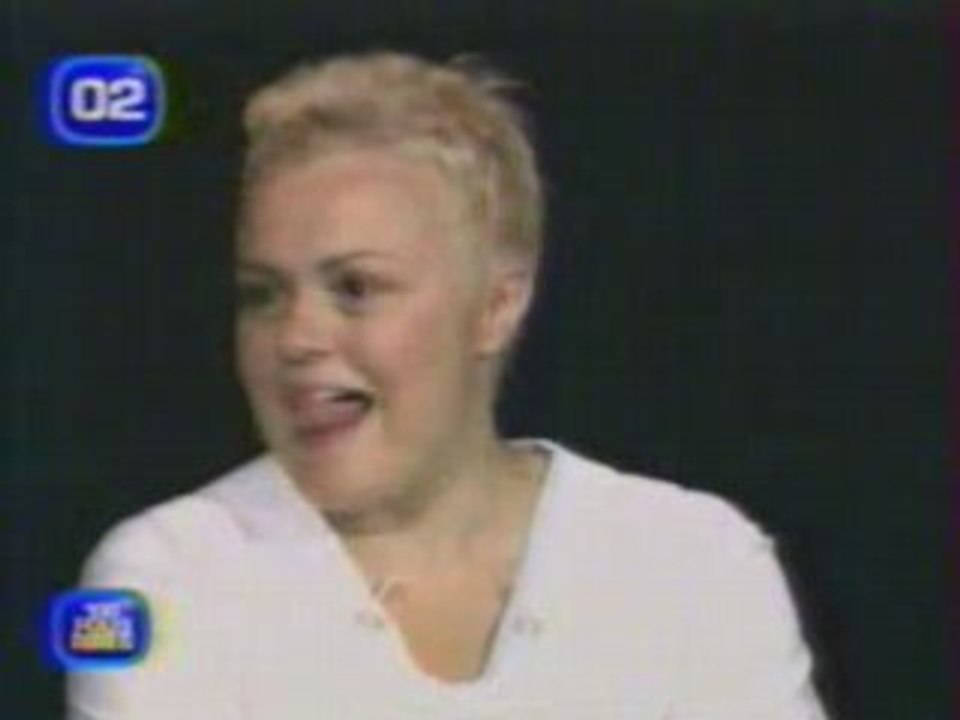 Muriel robin en voiture