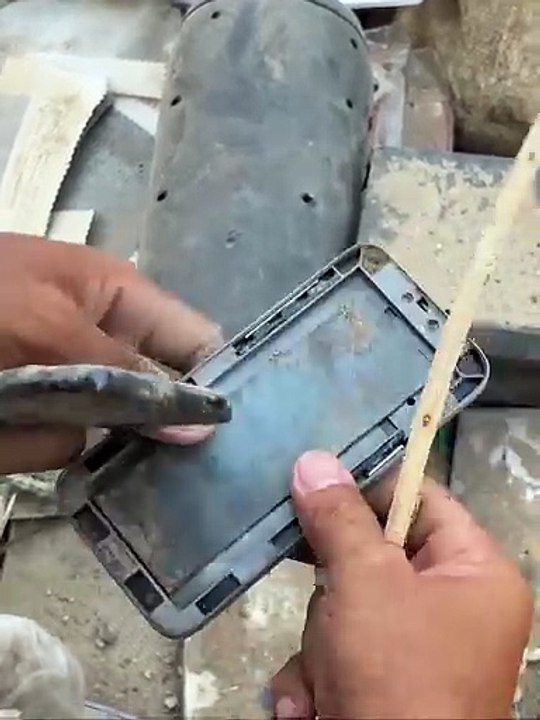 Found iphones 😱 wow 😮😱 #foundphone #android #iphone #restoration #reels