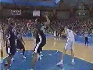 USA Basketball - Vince Carter dunks on big guy