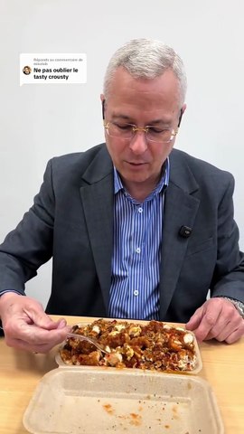 Ce candidat tente le tout pour le tout… et ça vire au ridicule avec un Tasty Crousty 😂