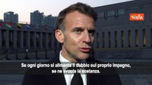 Macron su Trump: Si smentisce di continuo, il mondo ha bisogno di stabilità