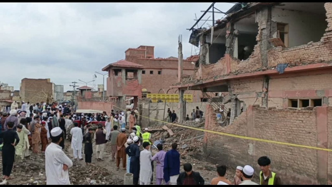 Pakistan, attentato suicida a Bannu: almeno 5 morti