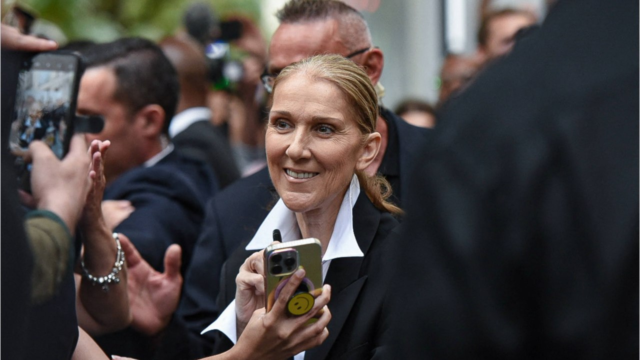 FEMME ACTUELLE -Céline Dion en concert à Paris : un nombre d'inscriptions hallucinant qui bat largement le record de cette célèbre chanteuse américaine