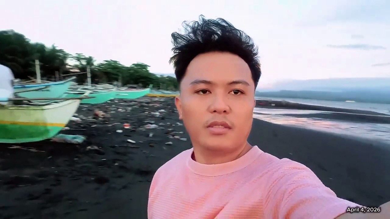 Mike’s Relaxing Sunset Stroll at the Beach 🌅🚶‍♂️