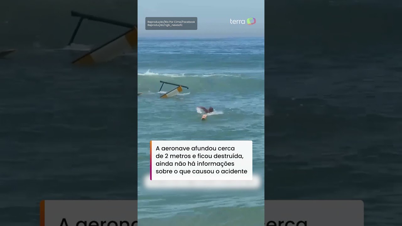Helicóptero perde altitude e afunda na praia da Barra da Tijuca, no Rio de Janeiro #shorts