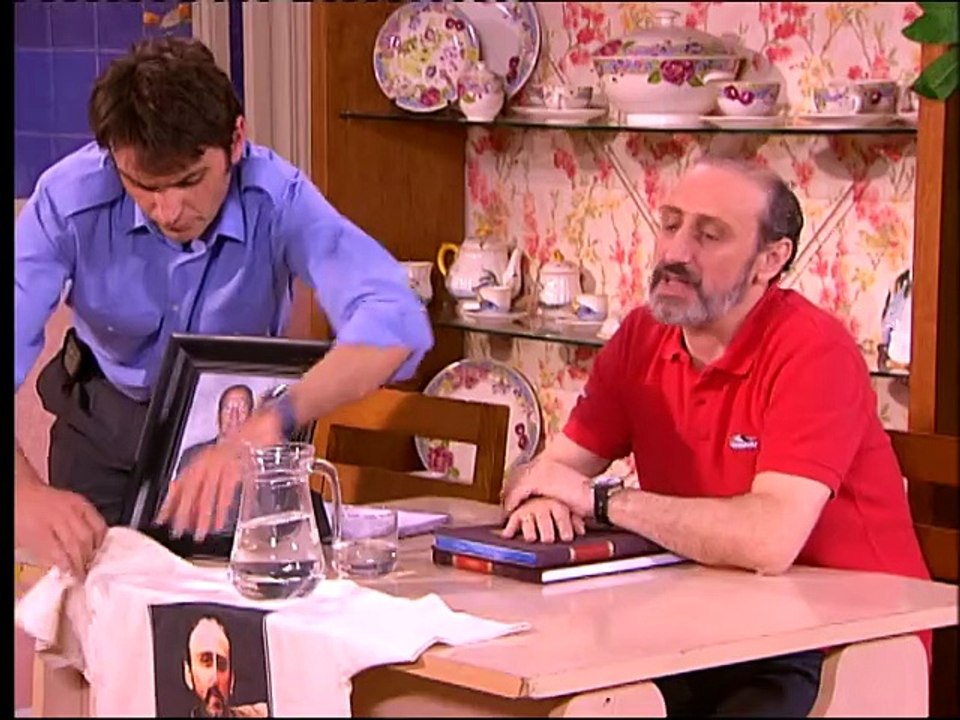 Aqui no hay quien viva - 6x06 - Erase un presi