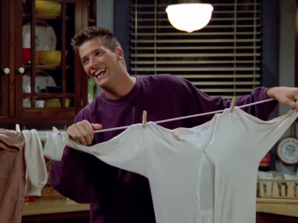 Notre Belle Famille - Cody s'étale