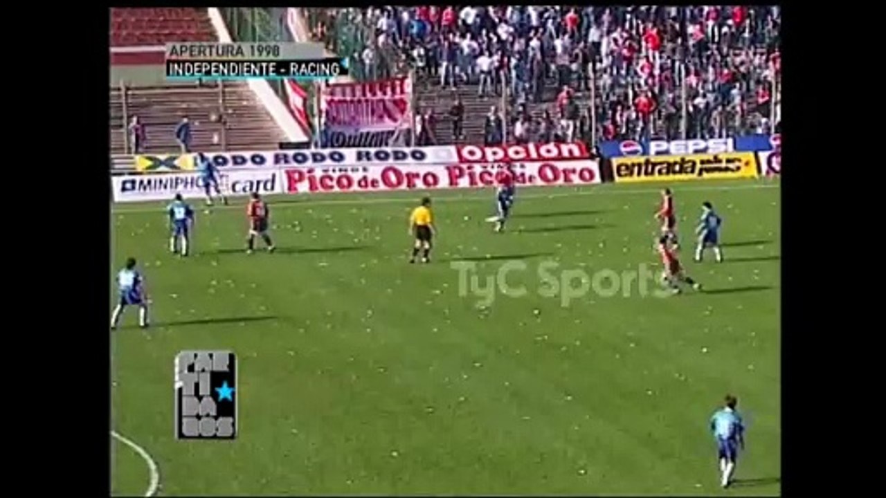 EL APAGÓN QUE PARÓ EL CLÁSICO: Racing bailaba a Independiente y pasó lo impensado