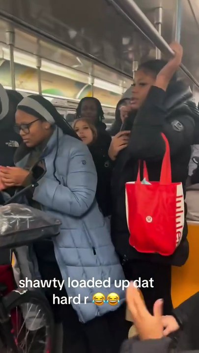 El New York City Subway es uno de los sistemas de metro más grandes e influyentes del mundo y co