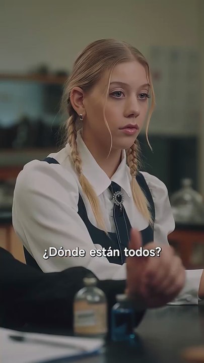 Amor Y Deseo En La Academia De Vampiros Episódio Completo [ Nuevos drama 2026 ]