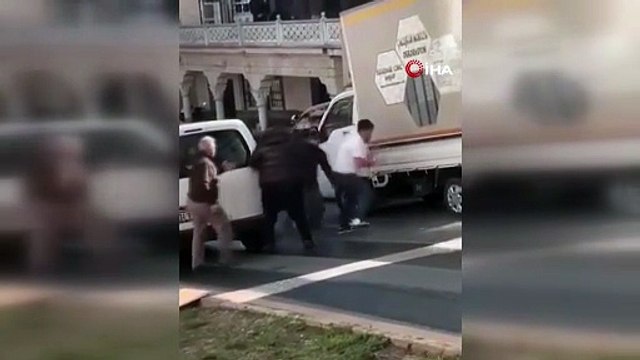 Kavga için araçtan inmeye ceza var bıçak çekmeye yok!