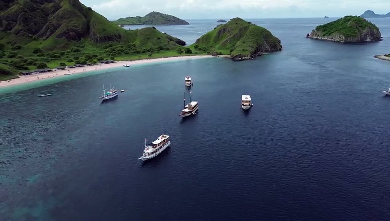 KOMODO ISLAND