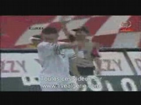 Le magnifique but de ziani : match Algérie Libéria