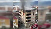 Bursa’da apartman yangını korkuttu: Daire alevlere teslim oldu