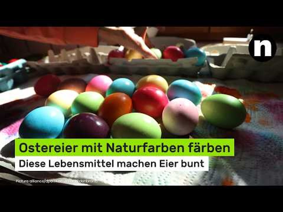 Ostereier mit Naturfarben färben: Diese Lebensmittel machen Eier bunt - so geht's