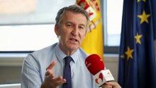 Feijóo acusa a Sánchez de "regalar la residencia en España"
