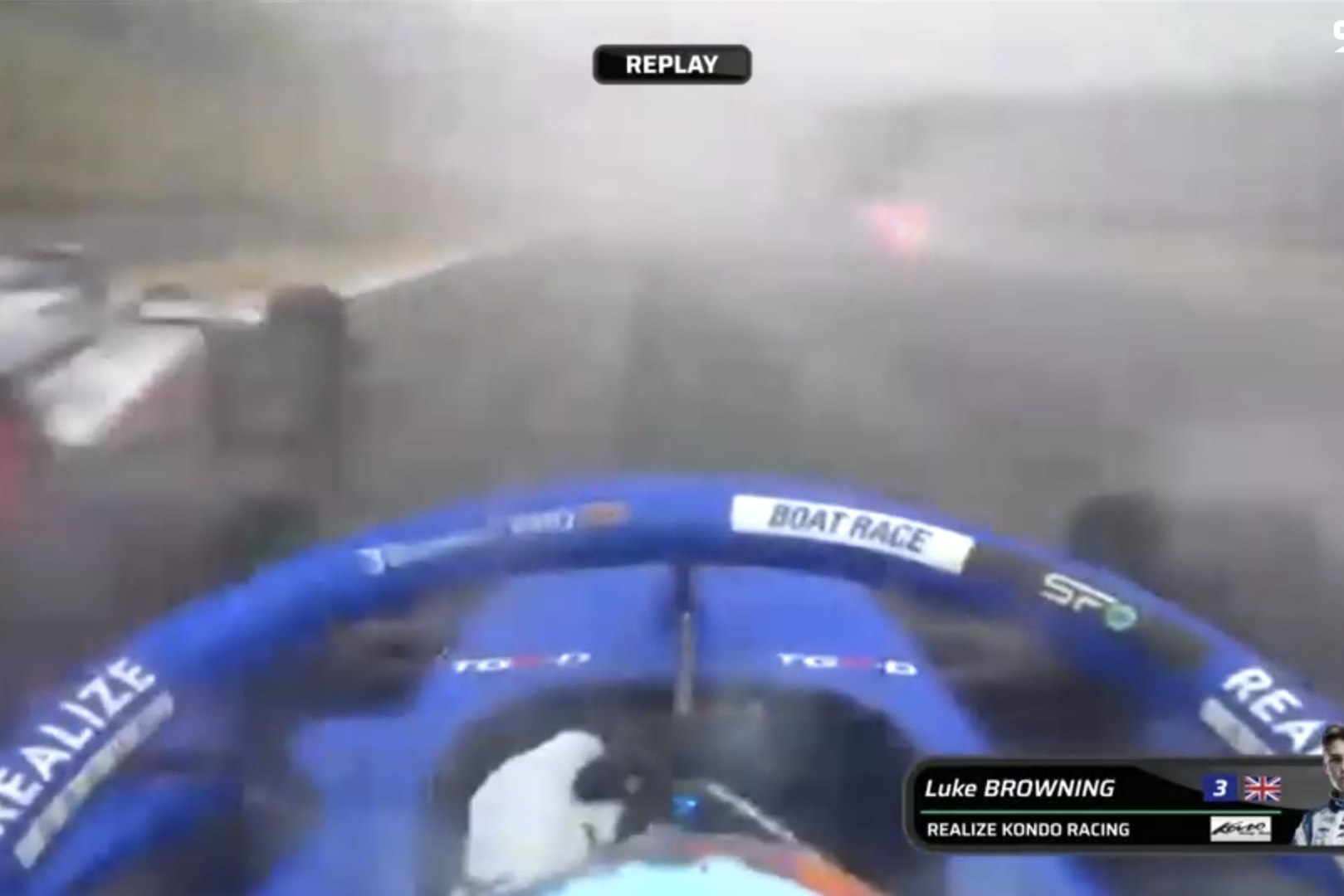 La estremecedora salvada del escudero de Sainz en Japón