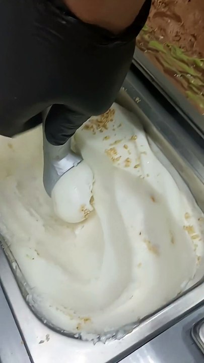 New ice Cream #icecream #gelato #shorts #cake #chocolate #streetfood