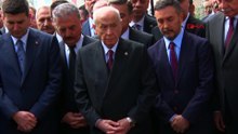 MHP Genel Başkanı Devlet Bahçeli, Türkeş'in kabrini ziyaret etti