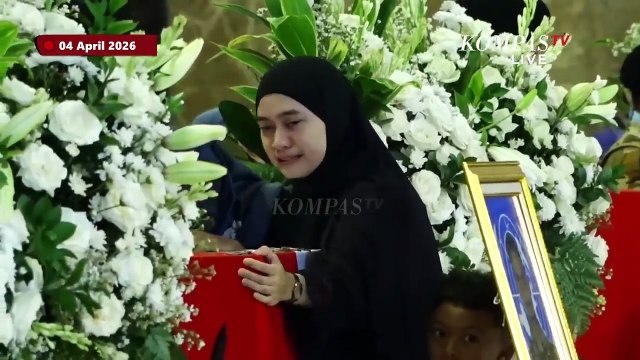 Tangis Keluarga Pecah Sambut Jenazah 3 Prajurit TNI Gugur di Lebanon Tiba di Indonesia