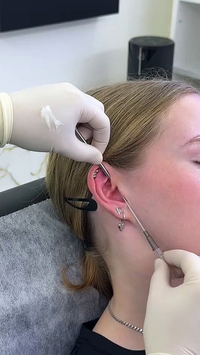 I Got a Daith Piercing — Here's Everything That Surprised Me #daithpiercing #helixpiercing #piercing