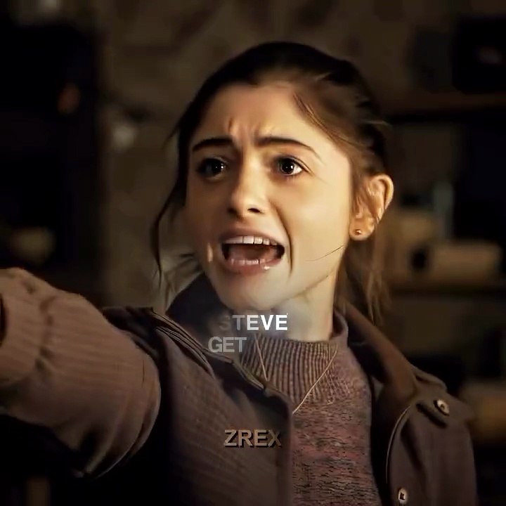 🇯🇵Japan is turning footsteps into electricity! Using piezoelectric tiles, every step you take generates a small amount of energy. Millions of steps together can power LED lights and displays in busy places like Shibuya Station. A brilliant way to create