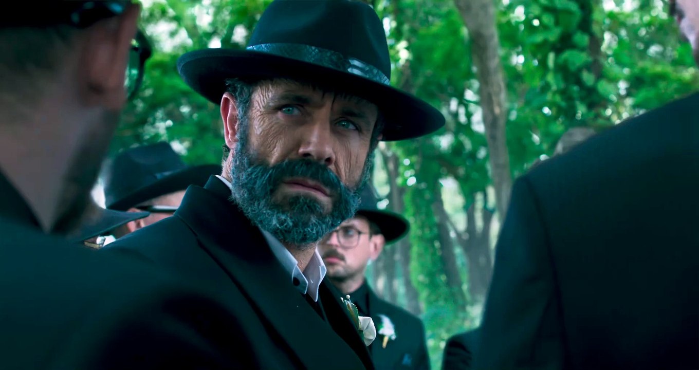 Toxic- Introducing Raya - Rocking Star Yash- Geetu Mohandas- KVN Productions- Monster Mind Creations