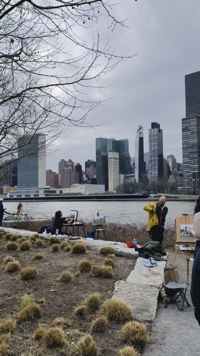 The painters transformed the Manhattan skyline into artworks on Roosevelt Island. This video was shot by Nelson Wang on April 4, 2026.