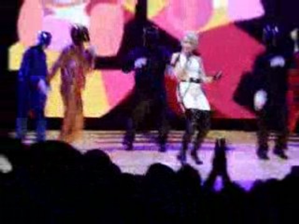 KYLIE X TOUR STEP BACK THE MUSIC DS FOSSE LYON