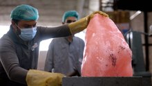The dangerous process of mining Himalayan pink salt in Pakistan's Khewra mine