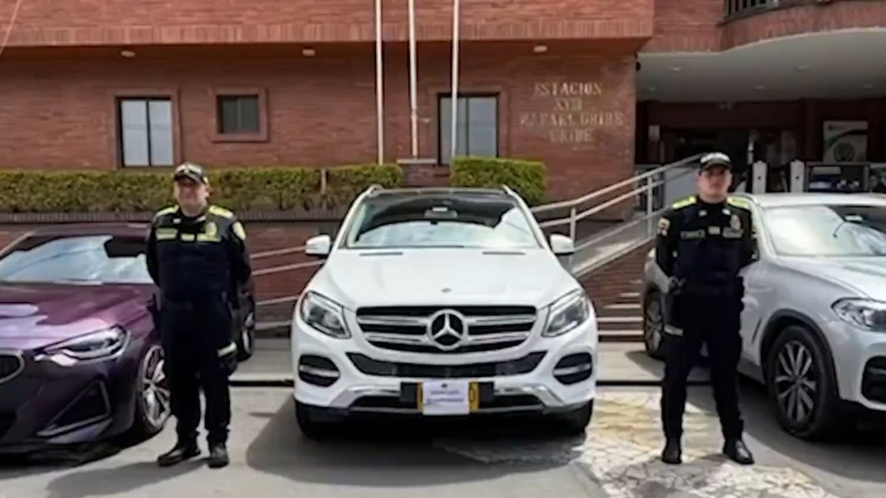 Bogotá: autoridades recuperaron cuatro vehículos de alta gama que fueron robados de un taller en el 7 de agosto