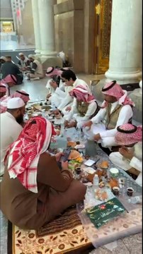 Masjid e Nabwi 😍 Heart Touching Naat | Roza e Rasool Viral Video